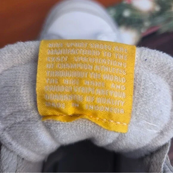 Nike BLAZER High Top Women/kids Sneakers NWD Sz 4.5y Retro Yellow Swoosh Mid 77 - Picture 6 of 8